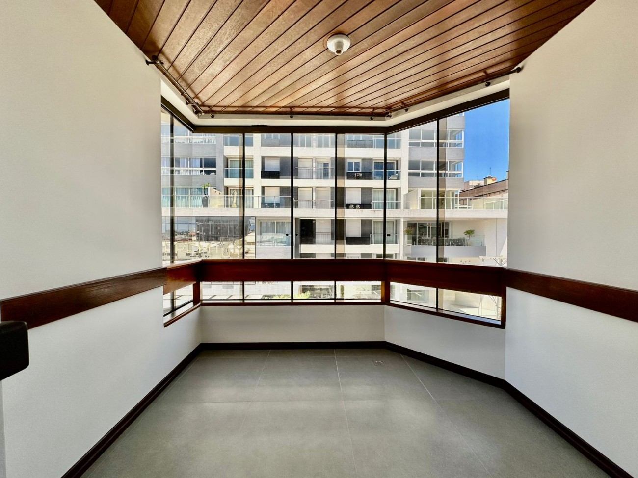Apartamento 3 dormitórios à venda no bairro Centro em Capão Da Canoa - imovel 314