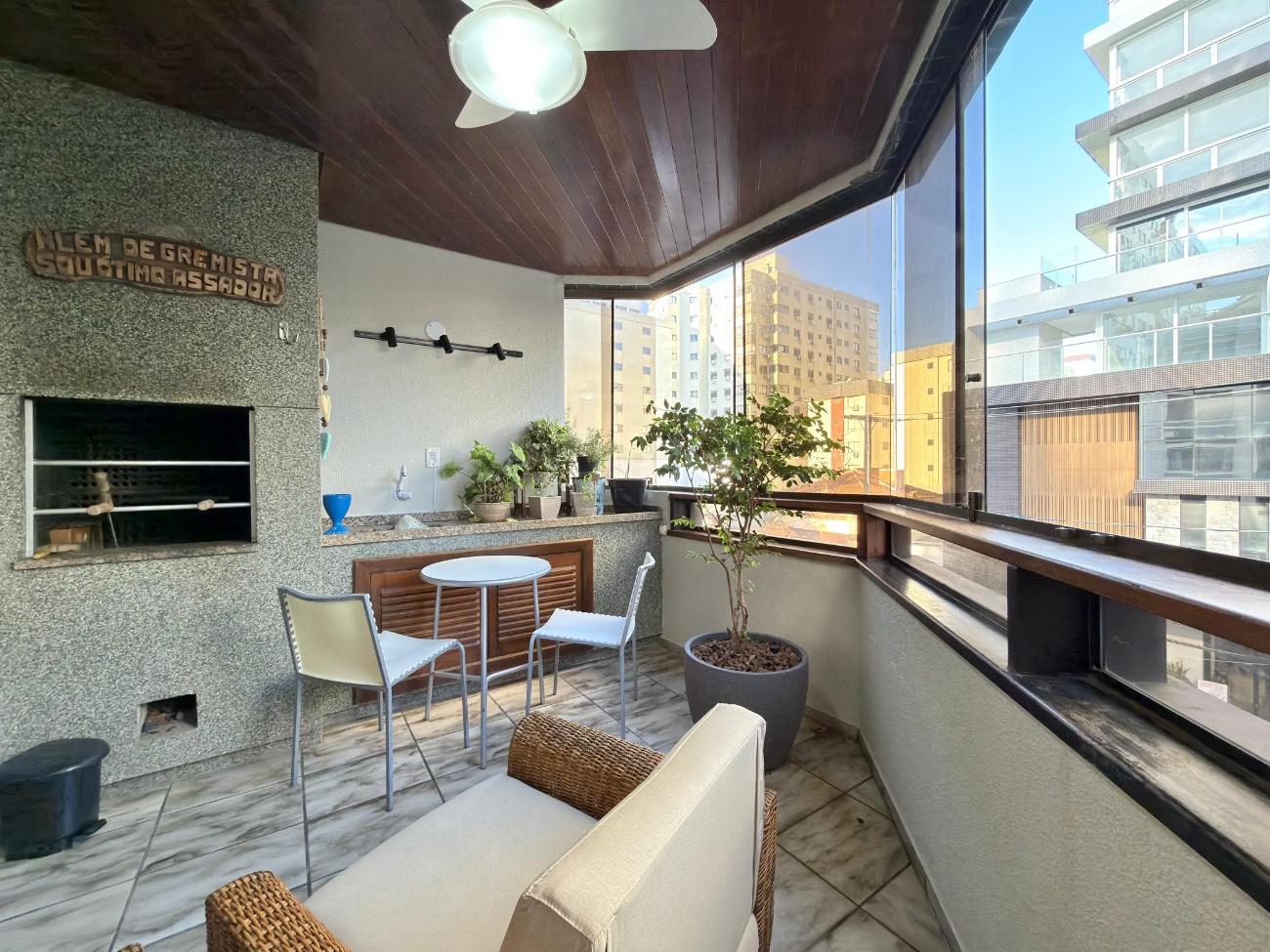 Apartamento 3 dormitórios à venda no bairro Centro em Capão Da Canoa - imovel 317